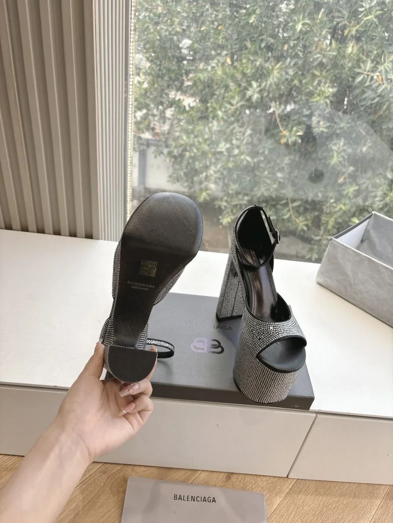 Sleek Balenciaga Sandals 16800