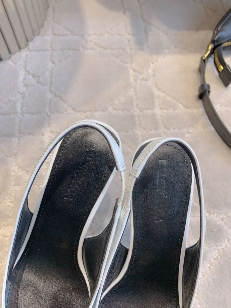 Balenciaga Sandals Breathable 17038