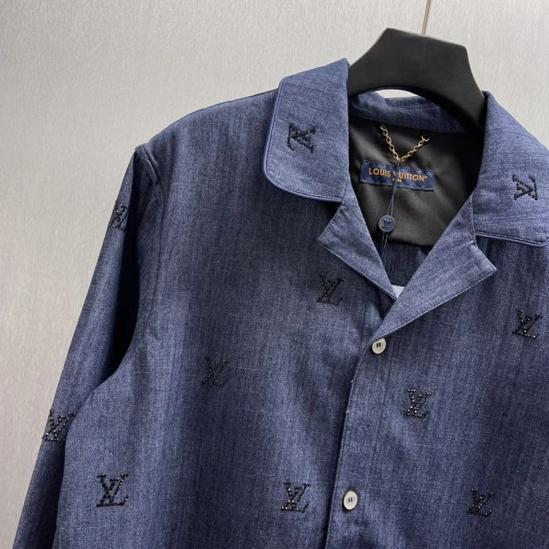 Sleek Balenciaga Shirts 98632