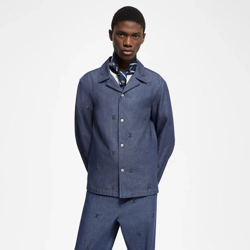 Sleek Balenciaga Shirts 98632