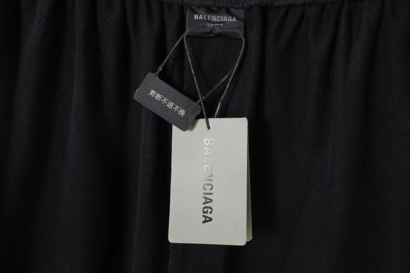 Balenciaga Short Pants Trendsetting 98628