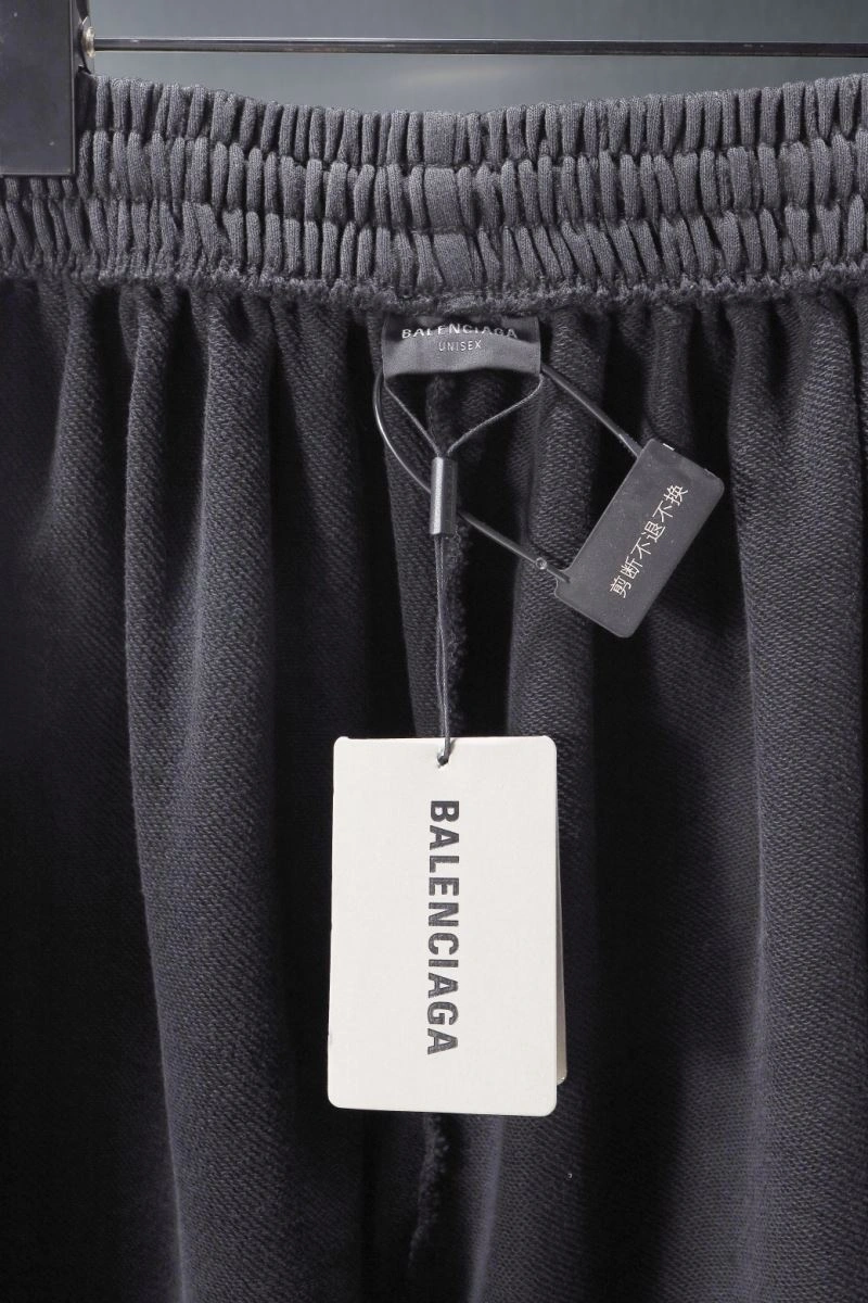 Fashionable Balenciaga Short Pants 98613