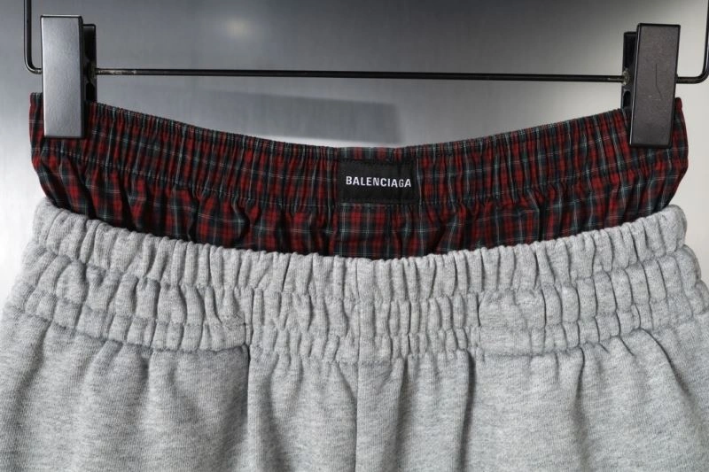 Balenciaga Short Pants Durable 98622
