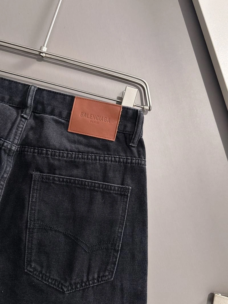 Supportive Balenciaga Short Pants 98619