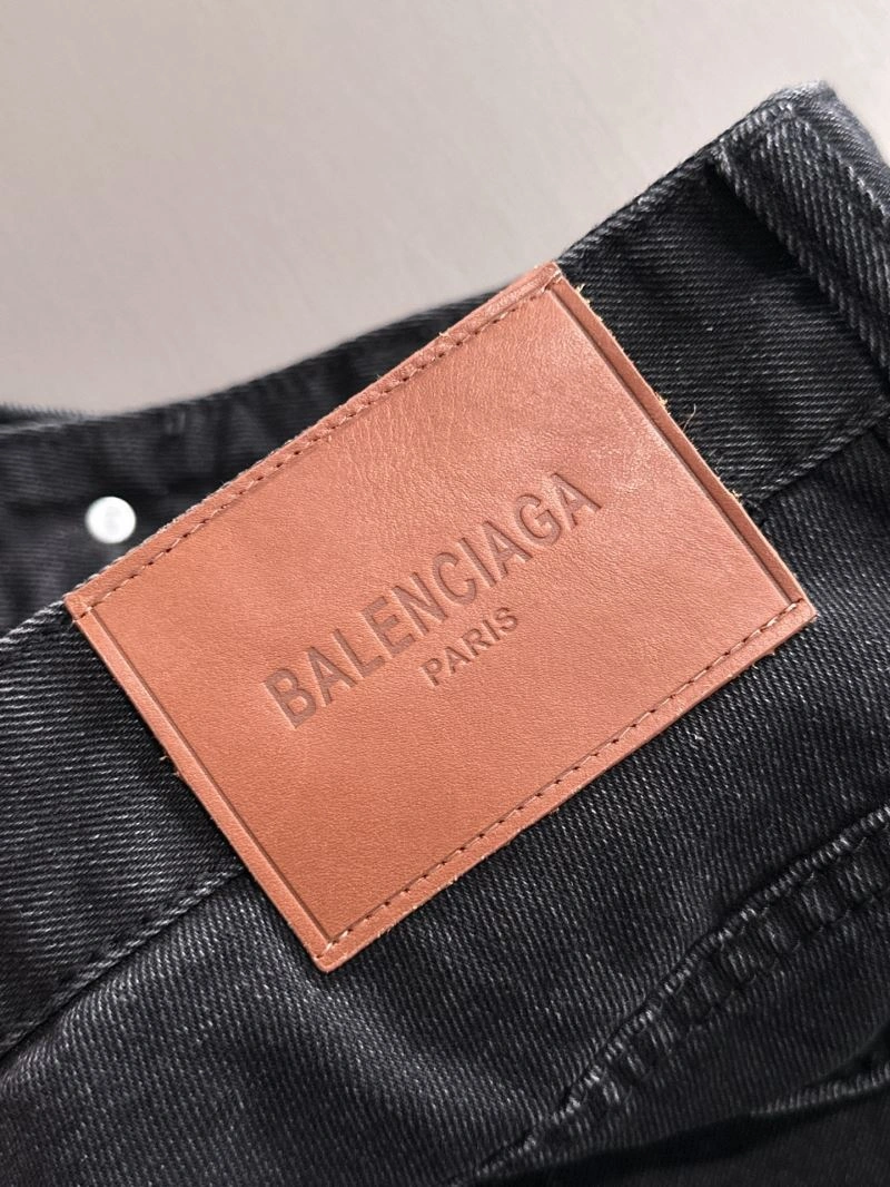 Supportive Balenciaga Short Pants 98619