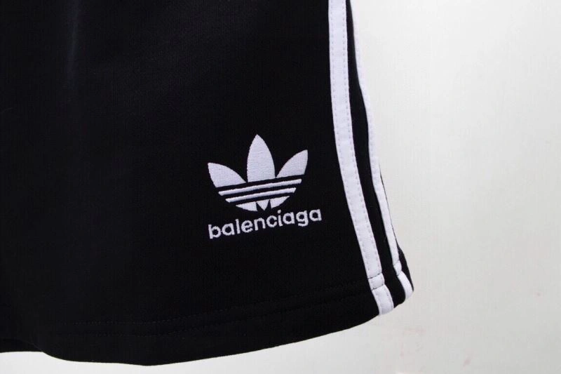 Balenciaga Short Pants FashionForward 98620