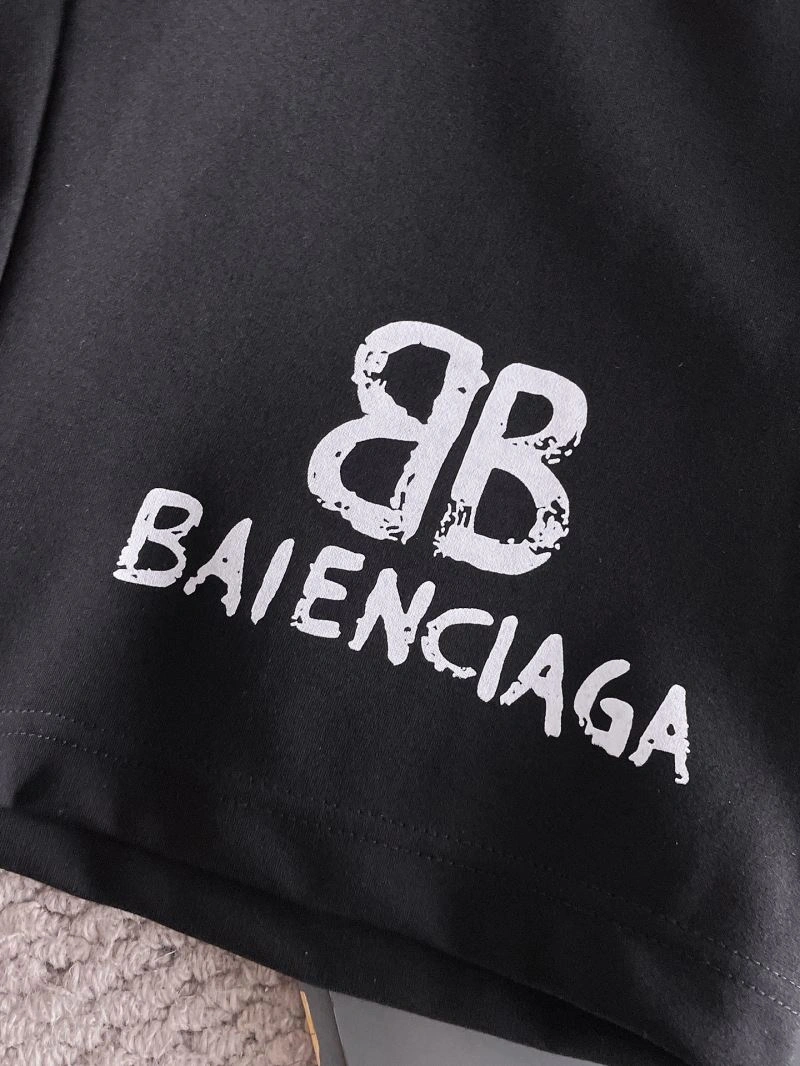 Supportive Balenciaga Short Pants 97867