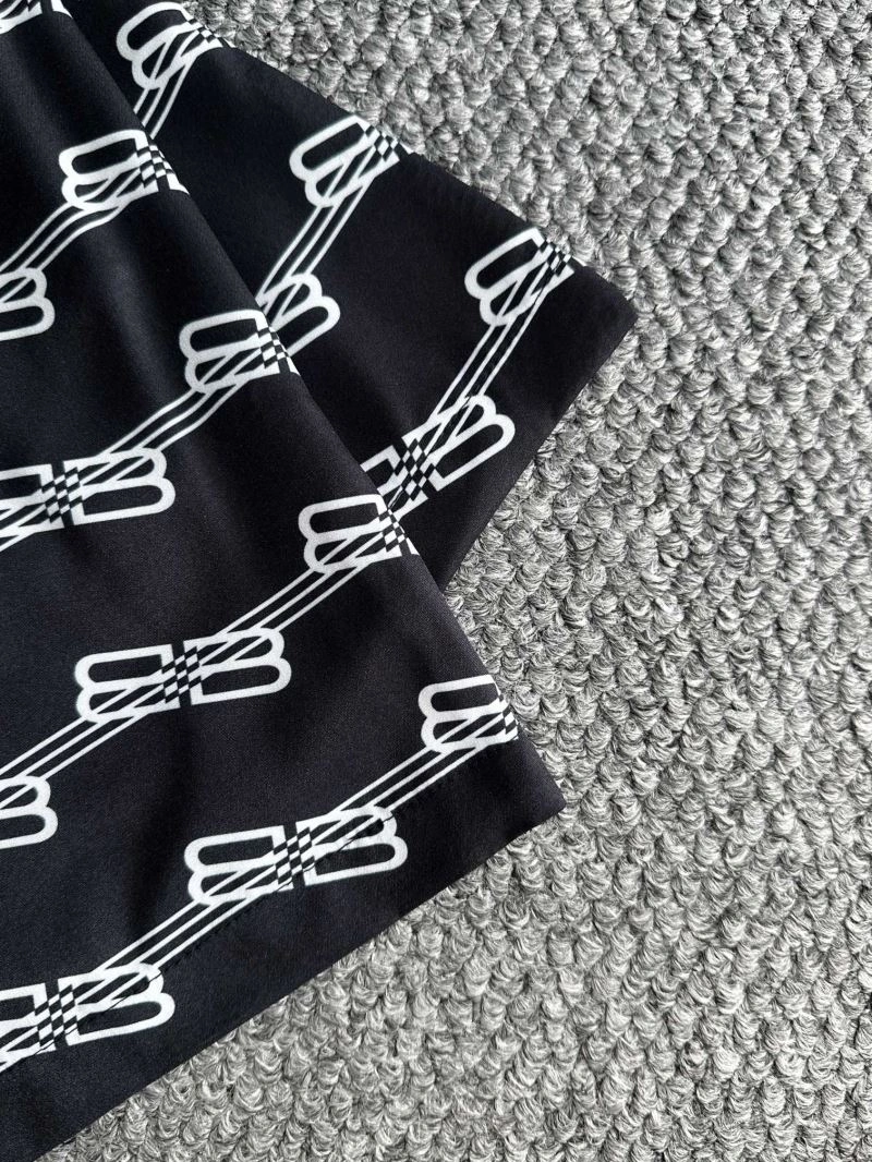 Balenciaga Short Suits FreshLook 98581
