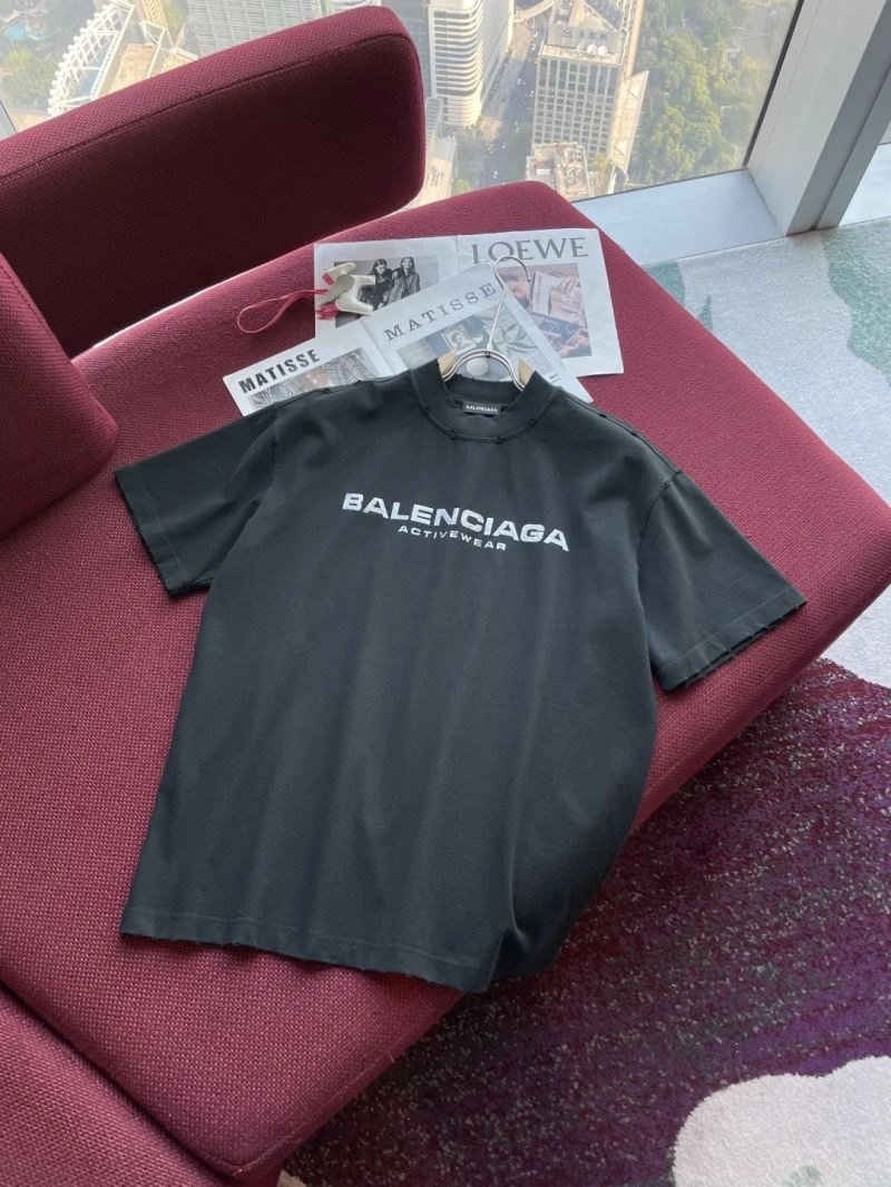 Effortless Balenciaga Short Suits 97327