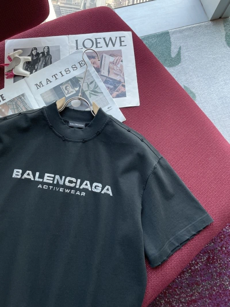 Effortless Balenciaga Short Suits 97327