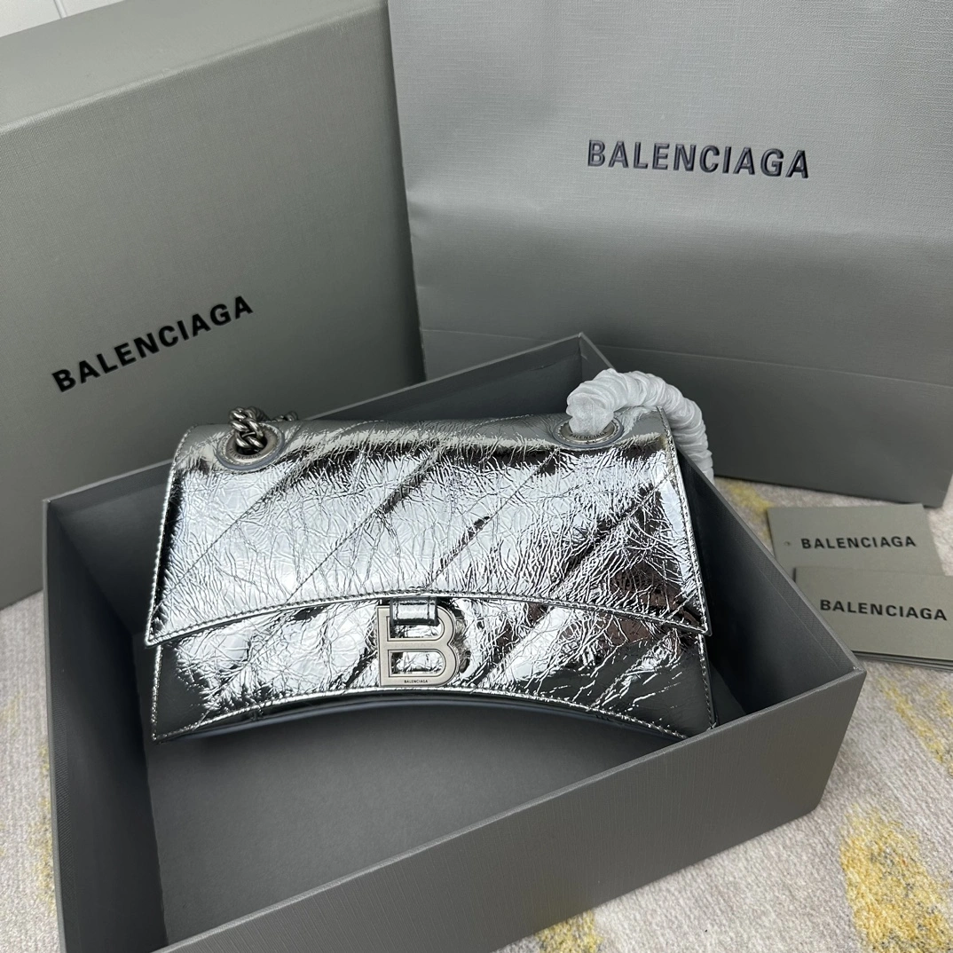 Balenciaga Silver Crush Quilted Chain Bag - Stylish and Classic 60937