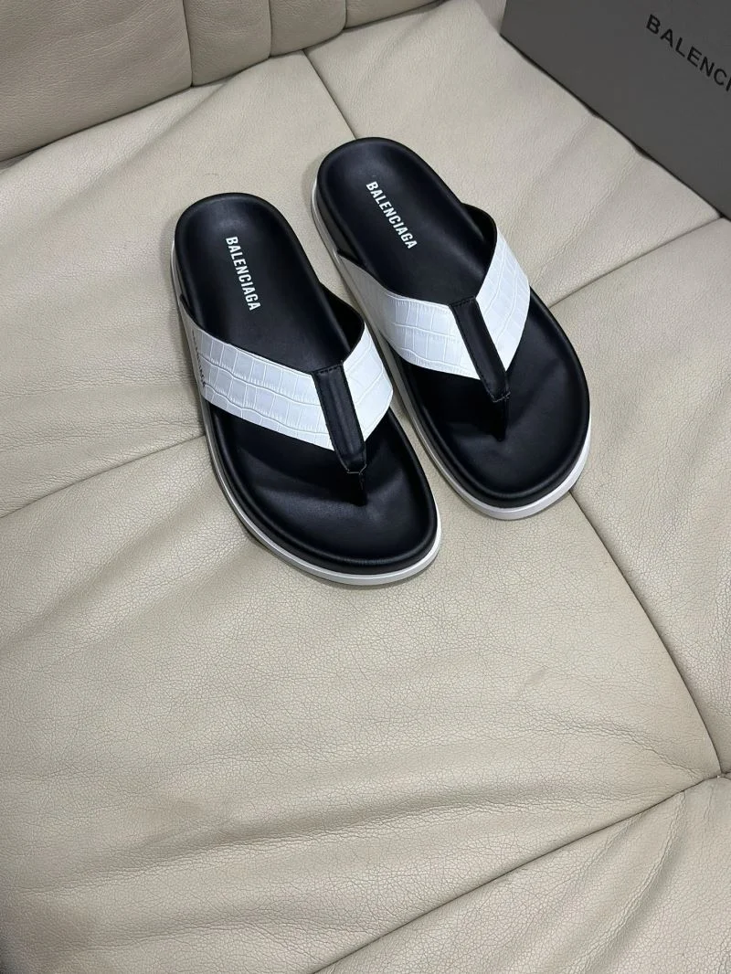 Modern Balenciaga Slippers 16565