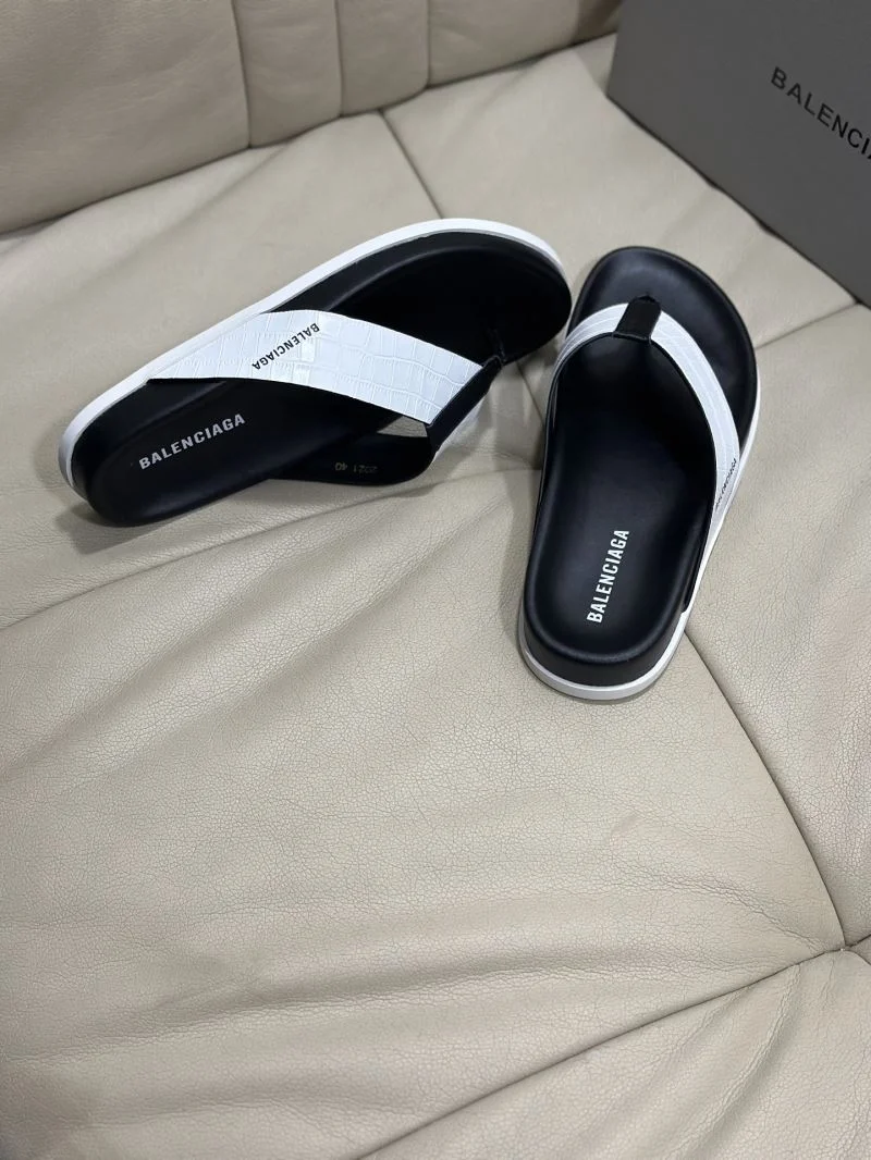 Modern Balenciaga Slippers 16565