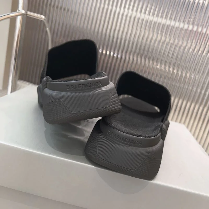 Balenciaga Slippers RelaxedFit 16997
