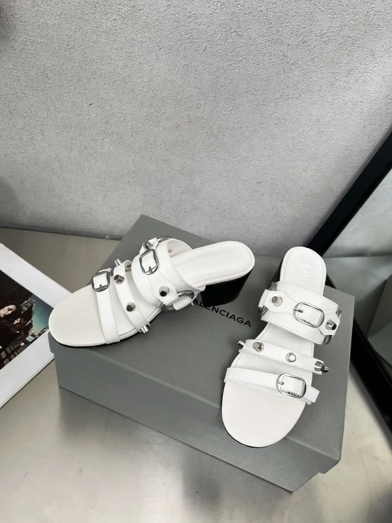 Balenciaga Slippers WellDesigned 16989