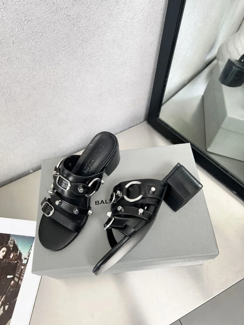 Modern Balenciaga Slippers 16983