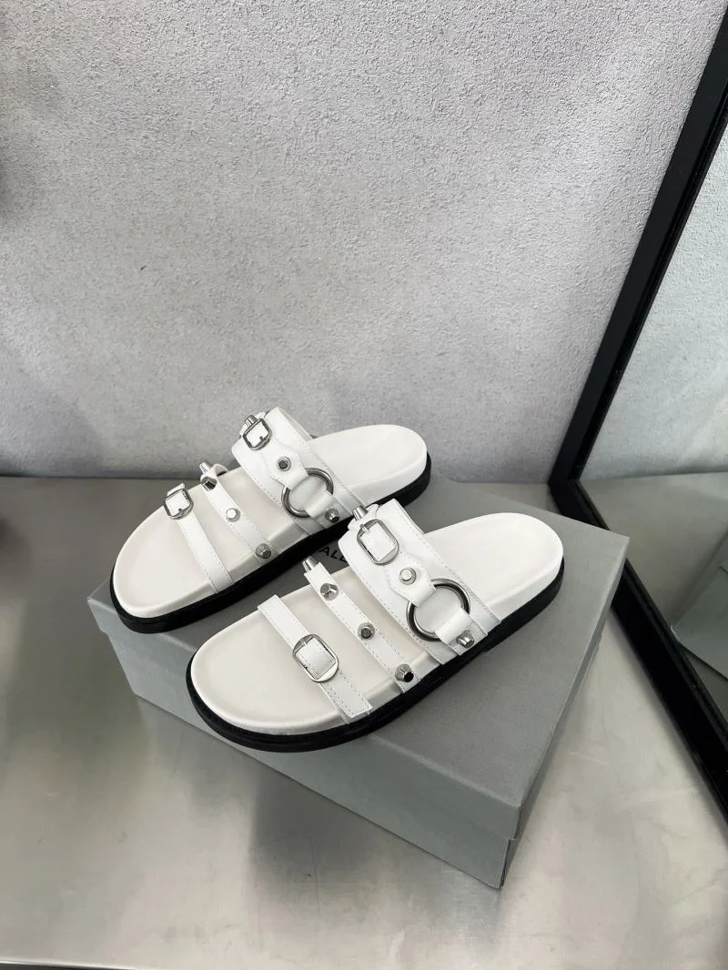 Balenciaga Slippers Resilient 17037