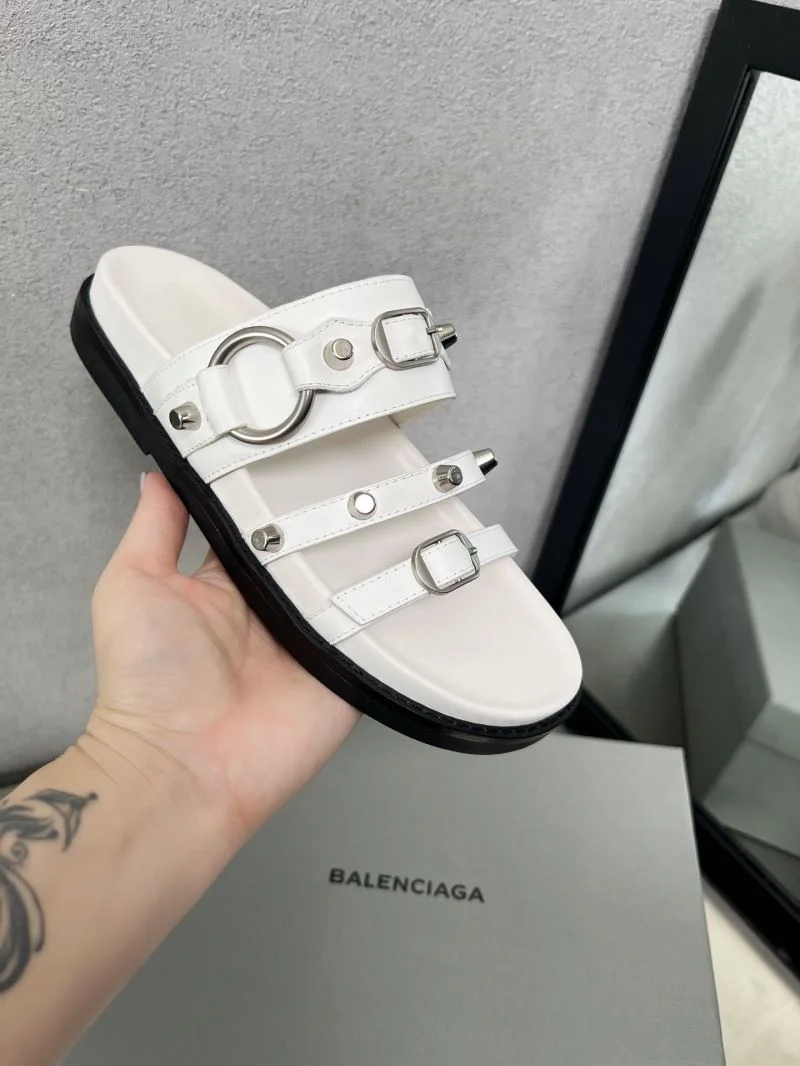 Balenciaga Slippers Resilient 17037