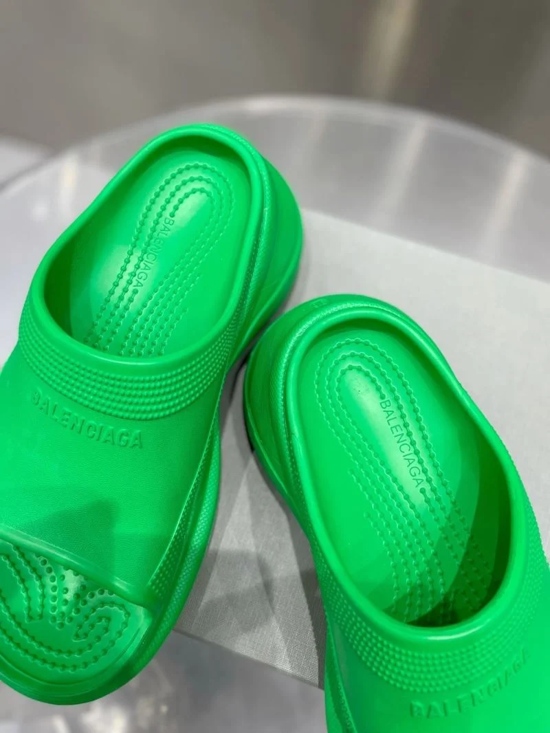 Chic Balenciaga Slippers 16705