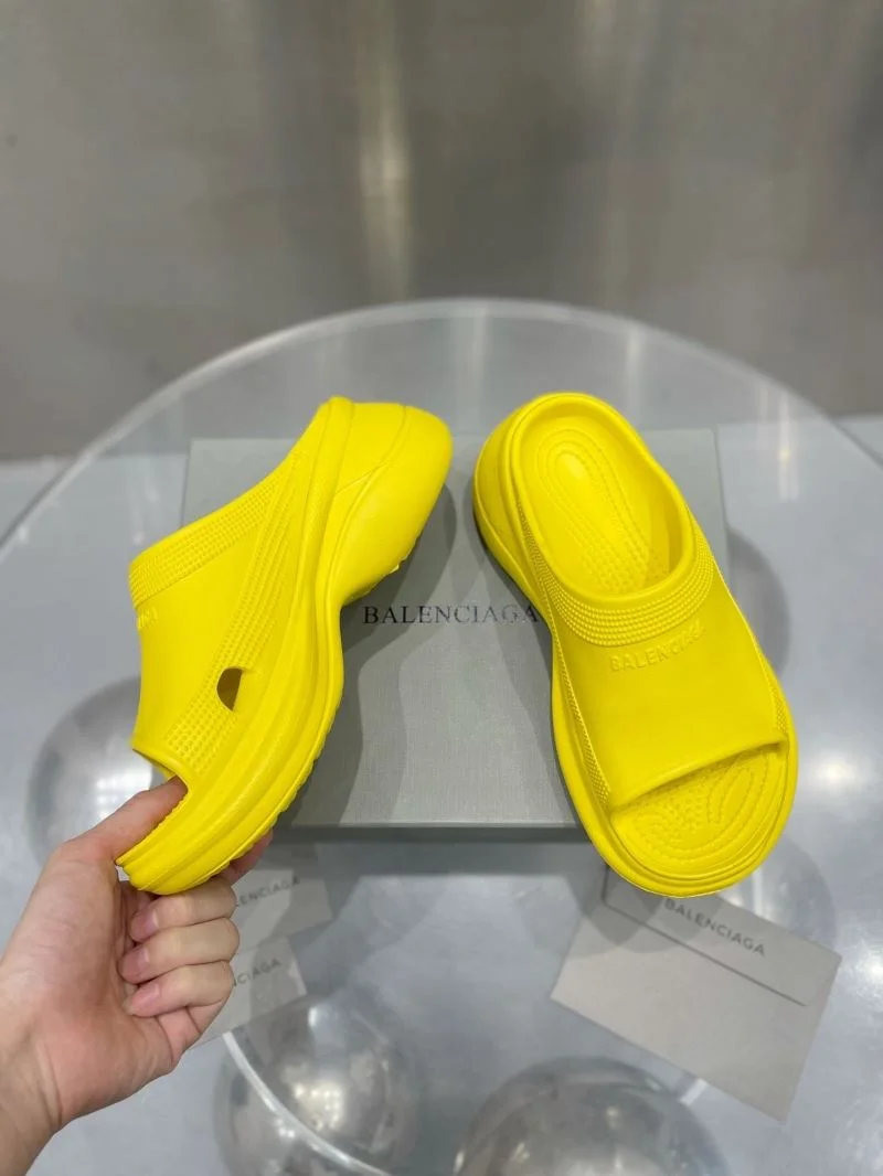 Supportive Balenciaga Slippers 16699
