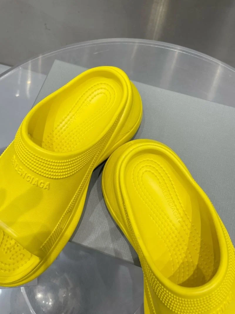 Supportive Balenciaga Slippers 16699