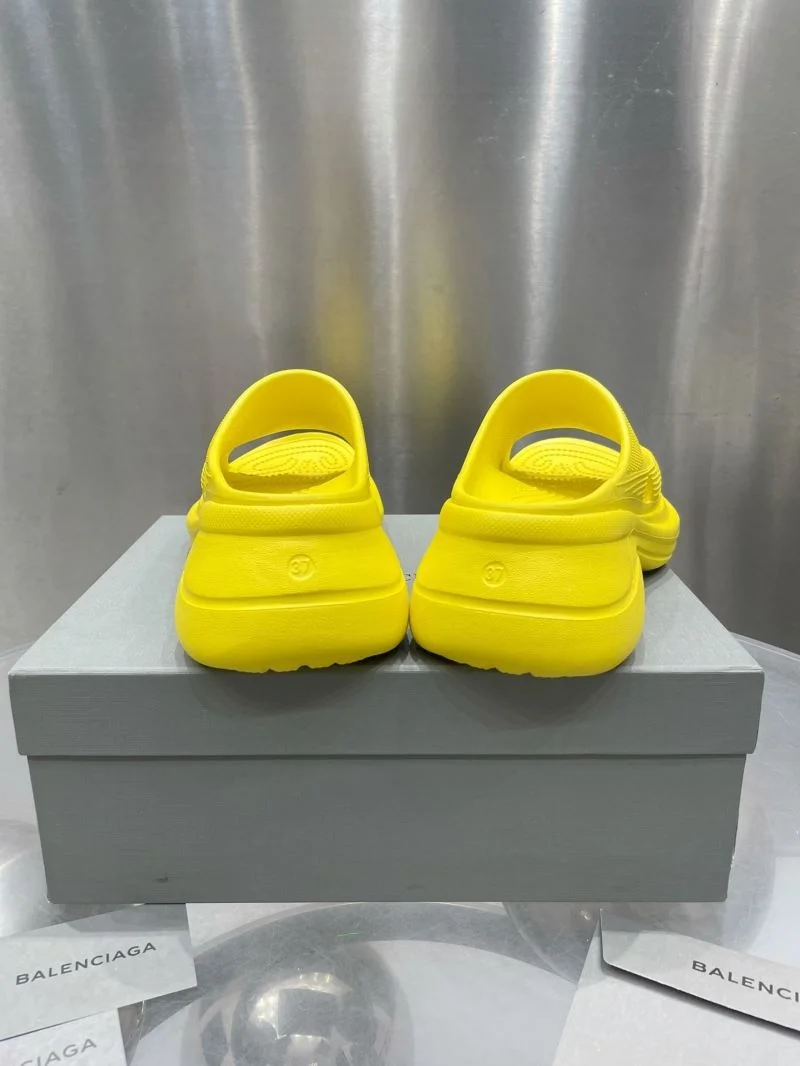 Supportive Balenciaga Slippers 16699