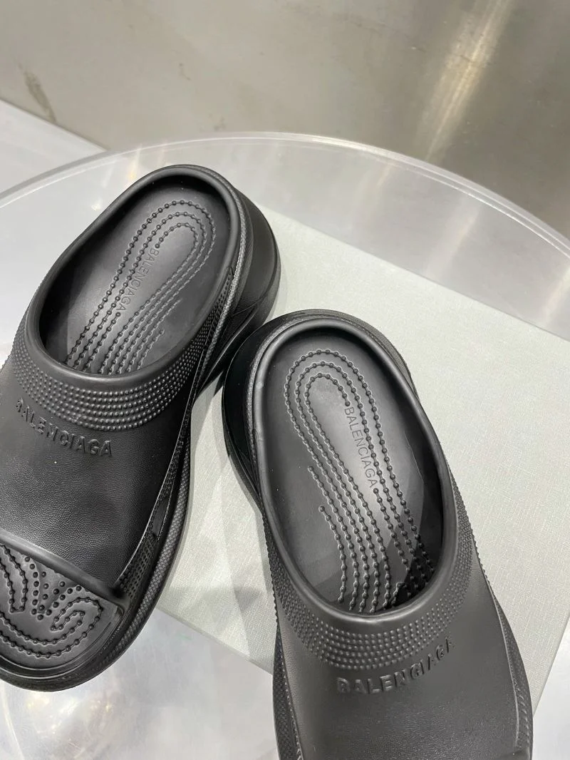 WellDesigned Balenciaga Slippers 16706