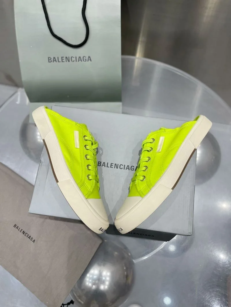WaterResistant Balenciaga Slippers 16762