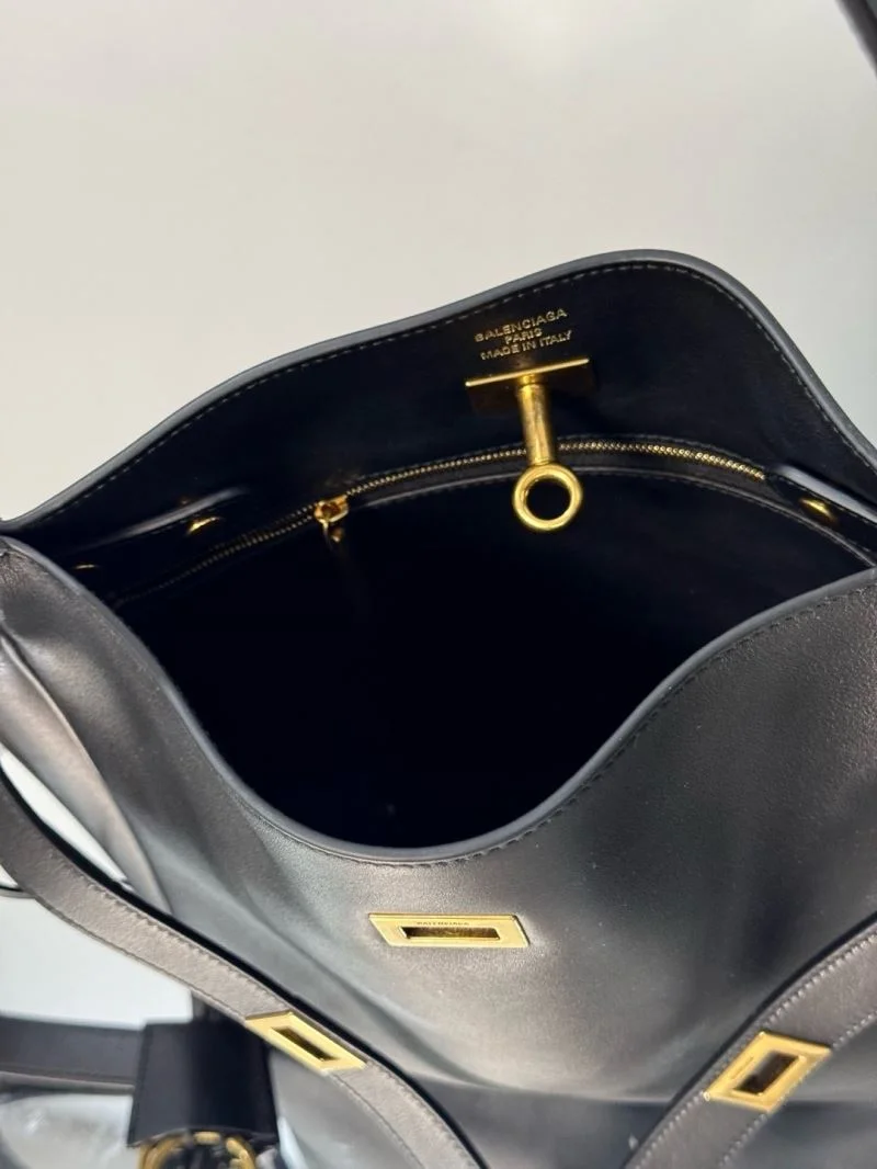 Balenciaga Small Bucket Bag - Latest Must-Have Accessory Functional 38254