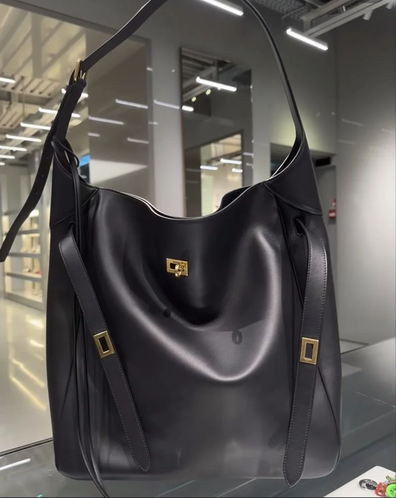 Balenciaga Small Bucket Bag - Latest Must-Have Accessory Functional 38254