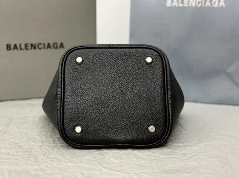 Thermal Balenciaga Small Hobo Lock Bag -  Chic Tote 38274