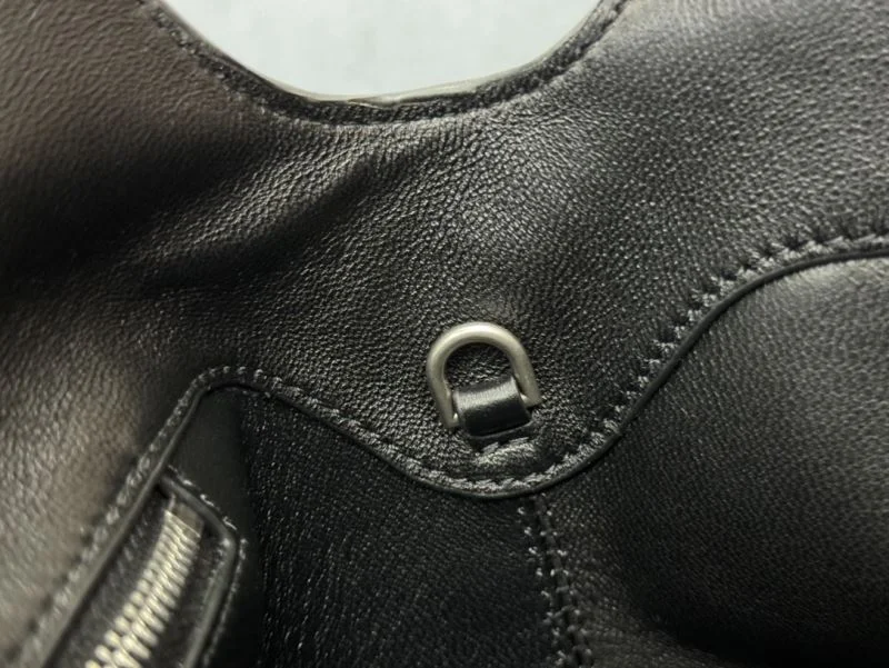 Thermal Balenciaga Small Hobo Lock Bag -  Chic Tote 38274