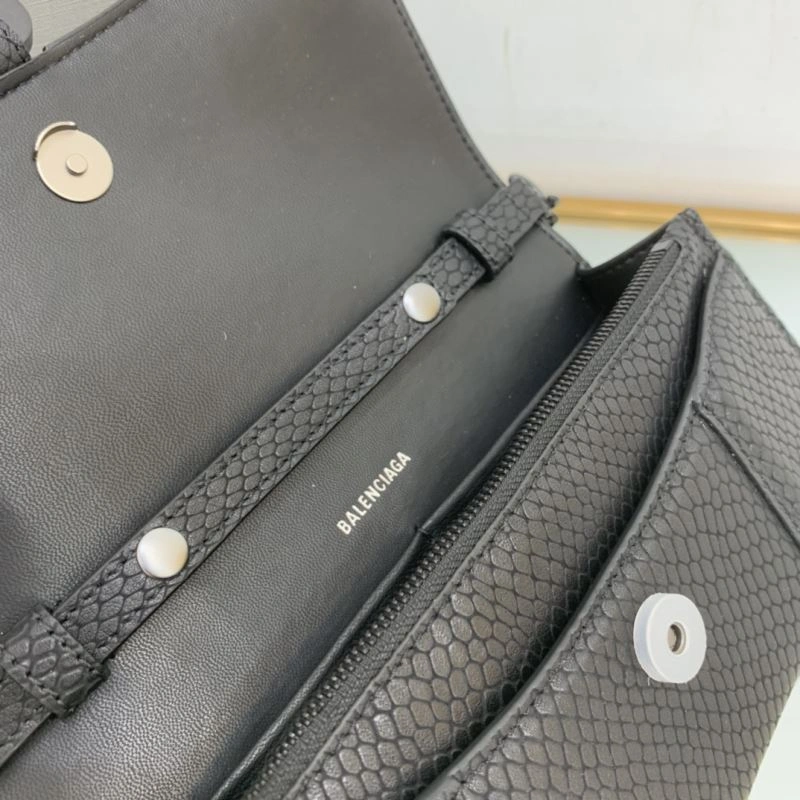 Stylish Balenciaga Snake Pattern Hourglass Chain Bag - Iconic Black Buckle 78630