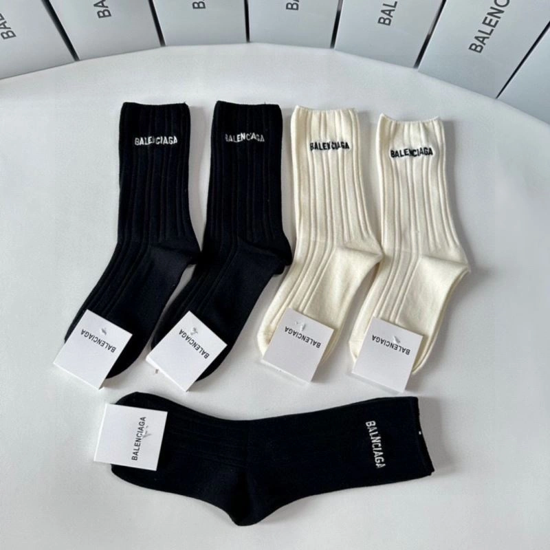 Sophisticated Balenciaga Socks 274056