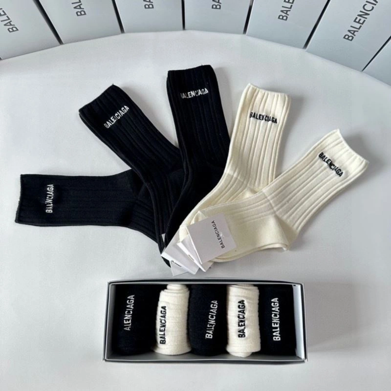 Sophisticated Balenciaga Socks 274056