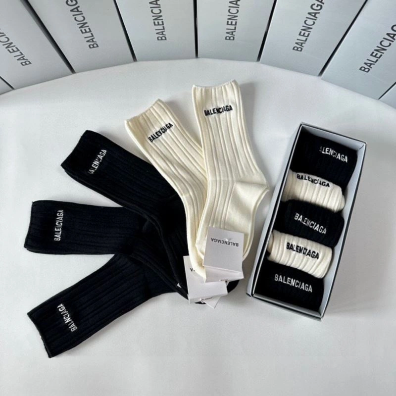 Sophisticated Balenciaga Socks 274056