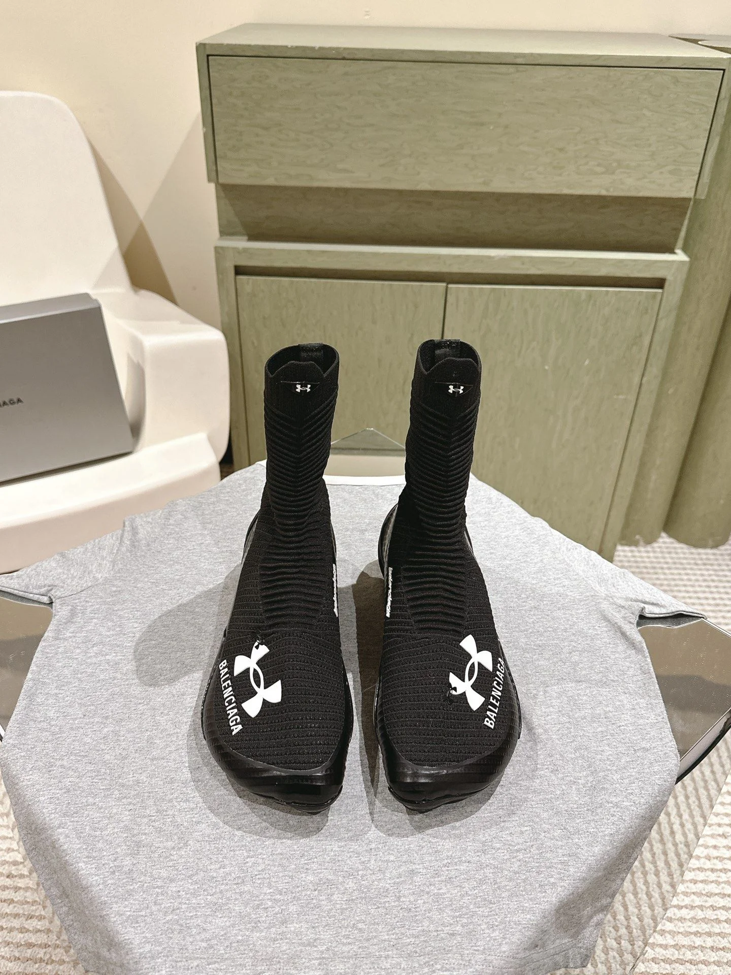 Balenciaga Speed Shoes Sophisticated 16799