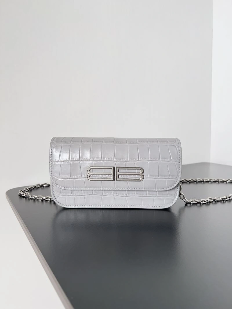 Balenciaga Spring 2022 Gossip Crossbody Bag with Double B Logo Snug 78617