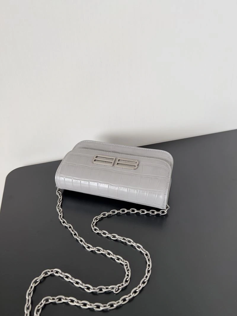 Balenciaga Spring 2022 Gossip Crossbody Bag with Double B Logo Snug 78617