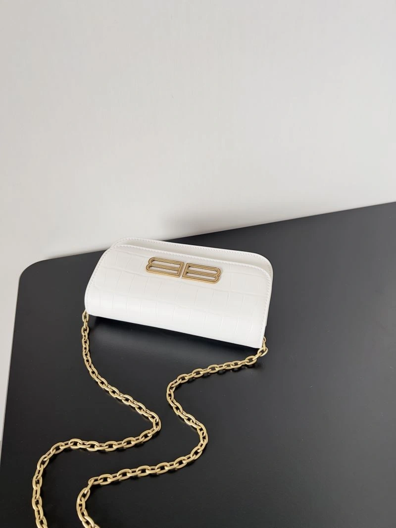 SmoothTexture Balenciaga Spring 2022 Gossip Crossbody Bag with Double B Logo 78616