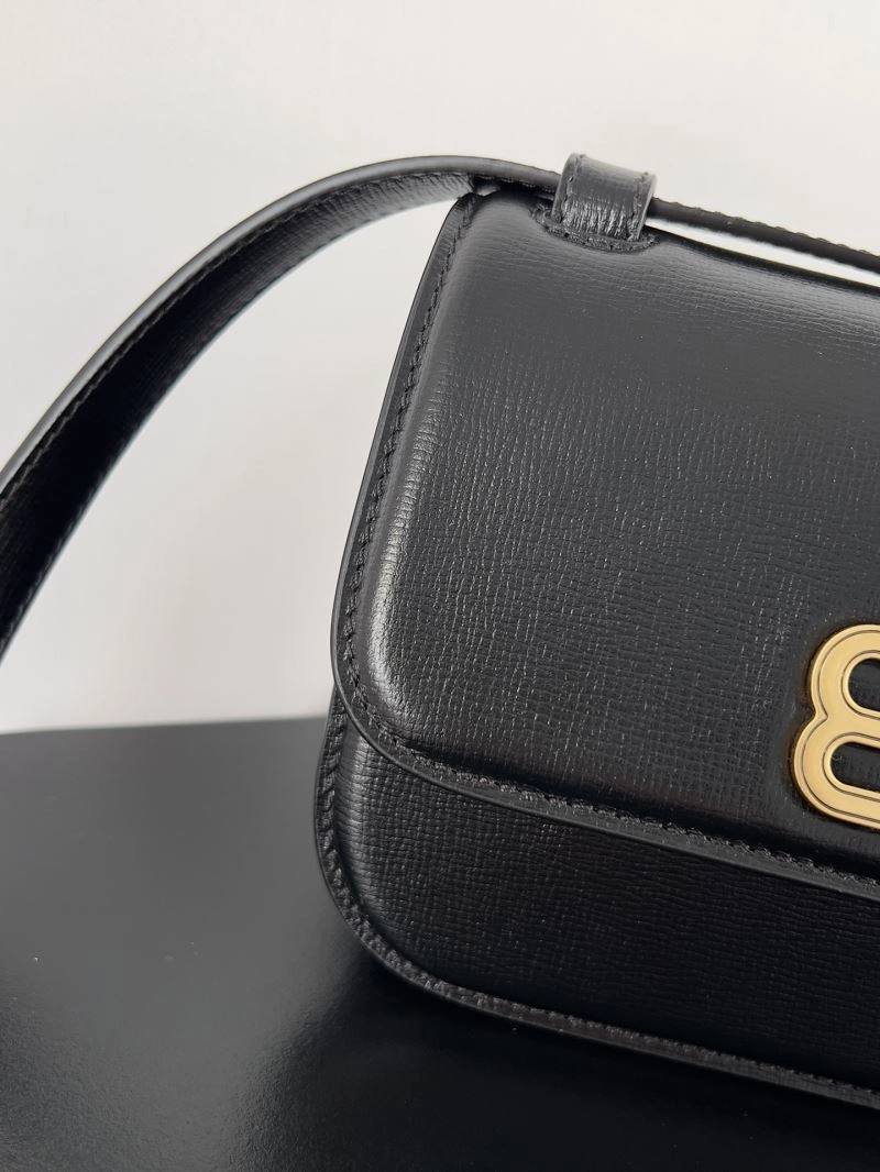Balenciaga Spring 2022 Gossip Crossbody Bag with Double B Logo EasyMatch 78613