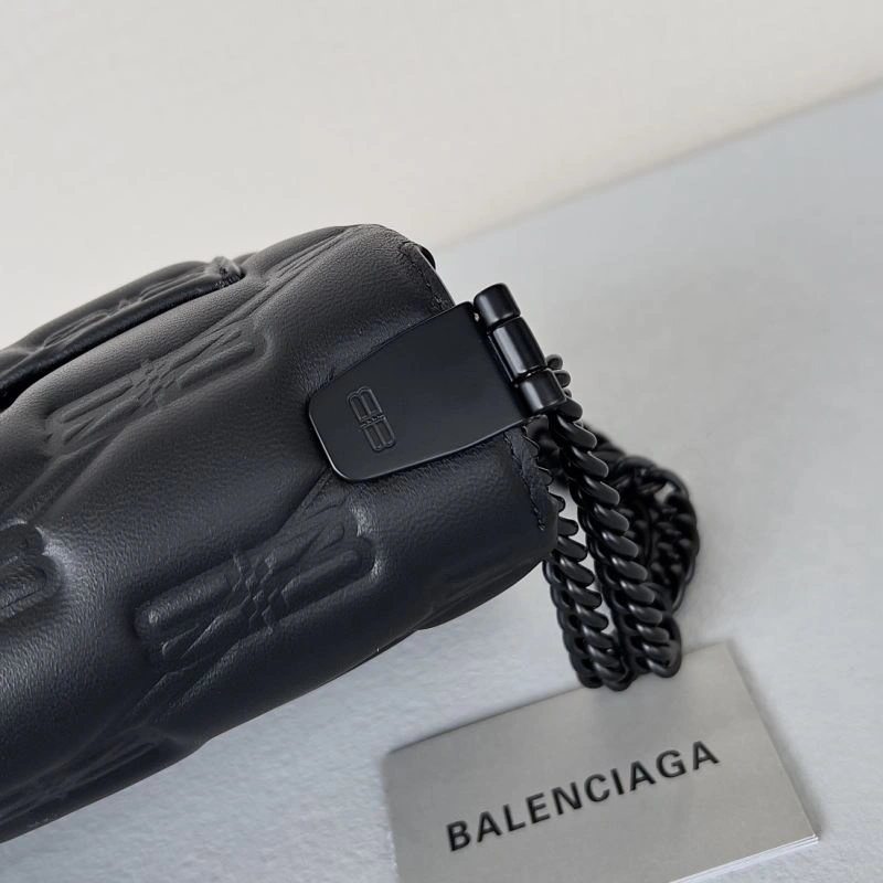 Sustainable Balenciaga Summer 22 Triplet S Handbag - Red Carpet 78598