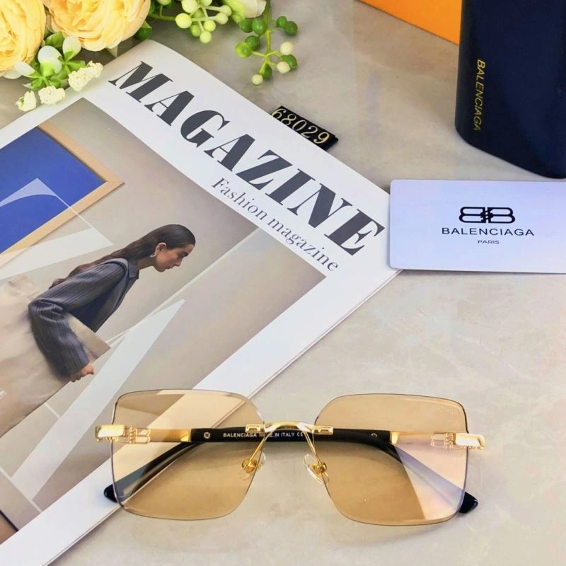 Balenciaga Sunglasses ComfortFit 277009