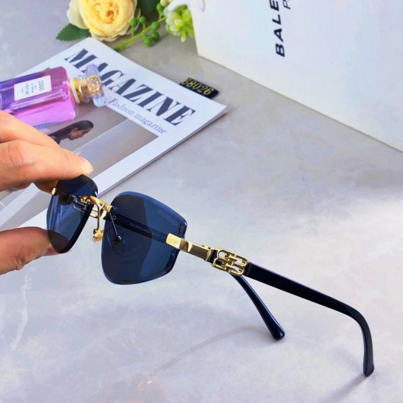 Seasonal Balenciaga Sunglasses 277024