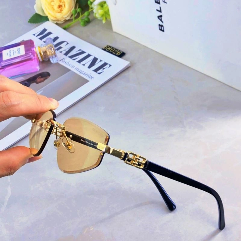 Seasonal Balenciaga Sunglasses 277024