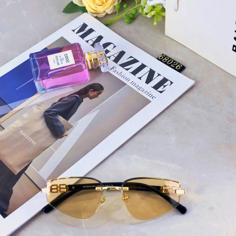 Seasonal Balenciaga Sunglasses 277024