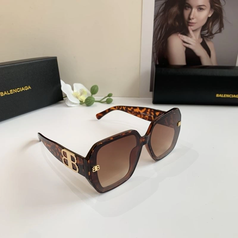 Youthful Balenciaga Sunglasses 277000