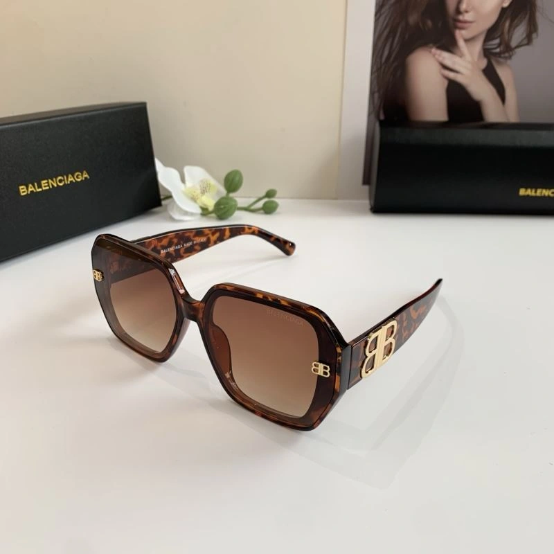 Youthful Balenciaga Sunglasses 277000