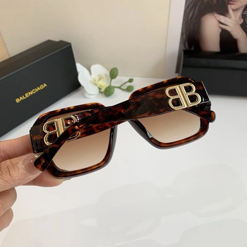 Youthful Balenciaga Sunglasses 277000