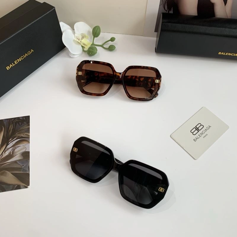 Youthful Balenciaga Sunglasses 277000